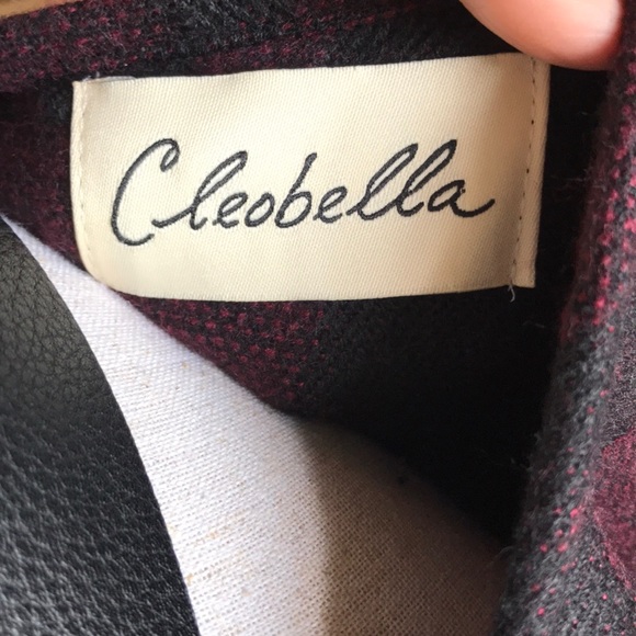 Cleo Bella Sevigny Capelet Exclusive & B-Low Belt - Picture 5 of 6